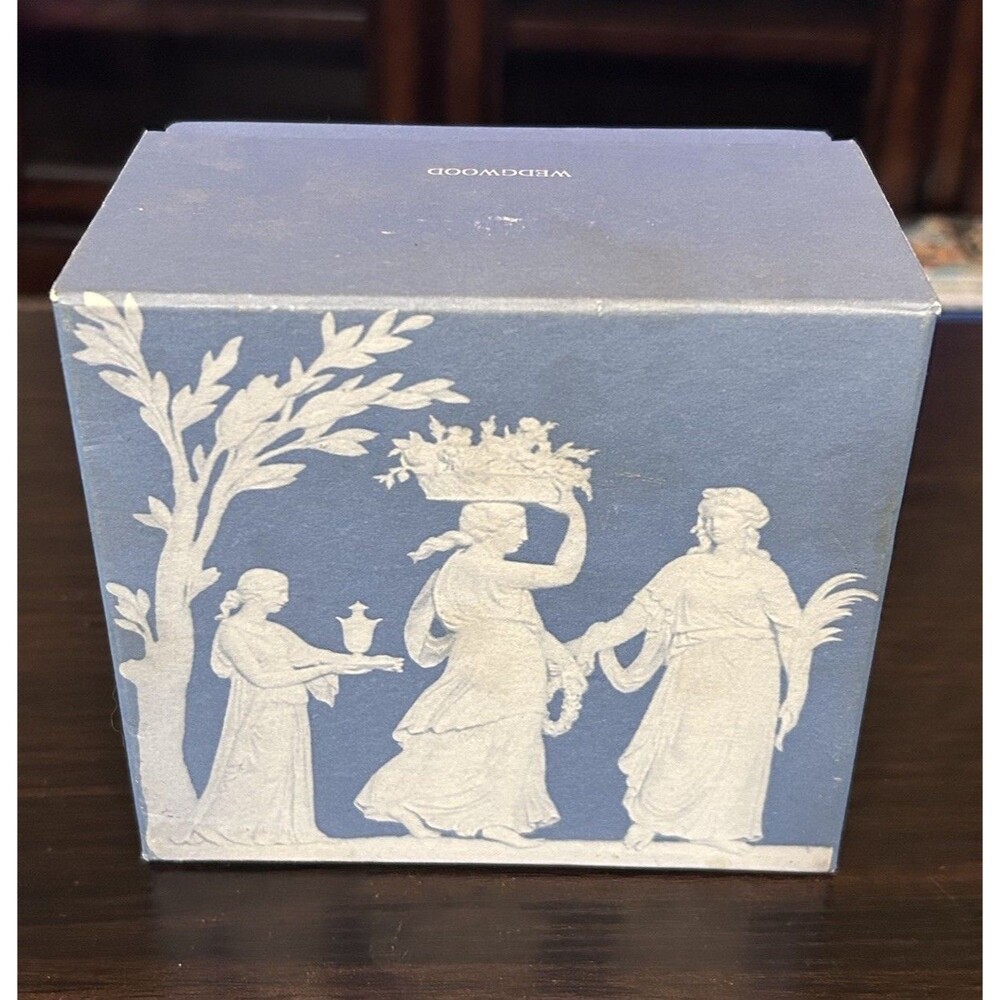 Vintage Wedgwood Blue White Jasperware Style Gift Storage Box Only Replacement